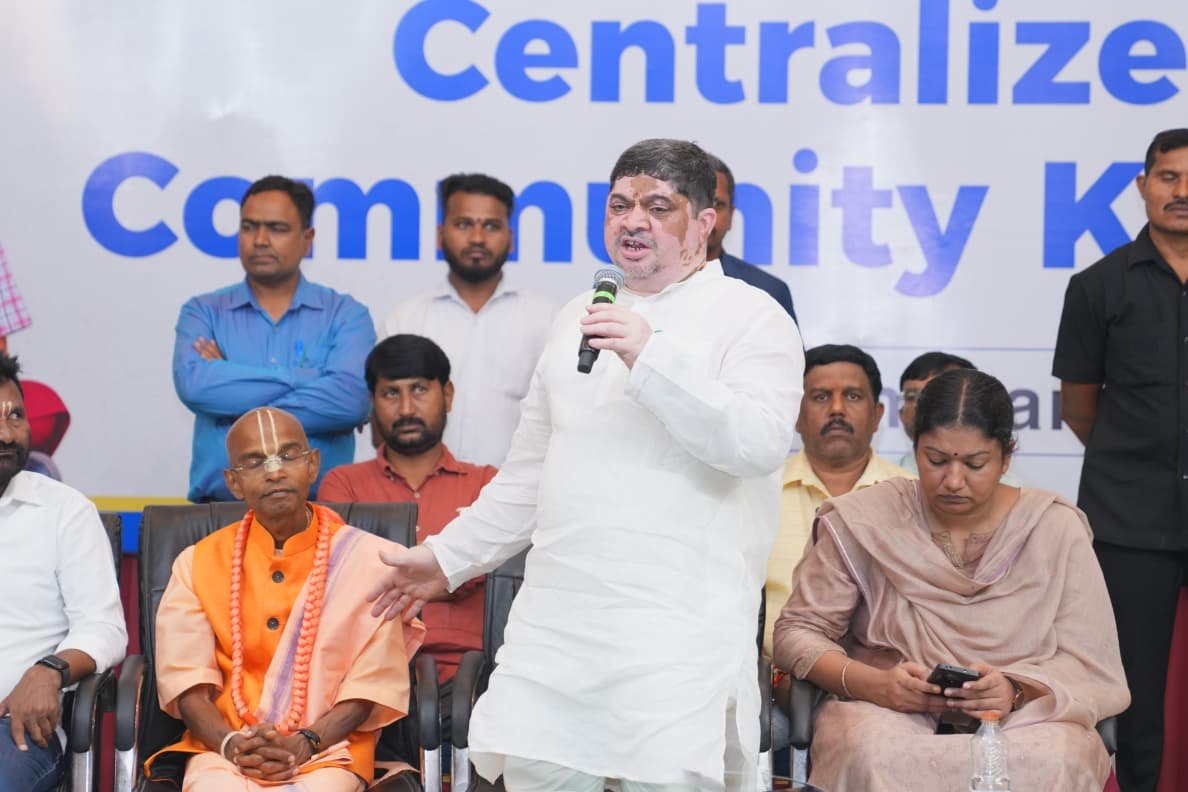 పిల్లలకు ఇవ్వగలిగే గొప్ప ఆస్తి విద్యే: మంత్రి పొన్నం ప్రభాకర్