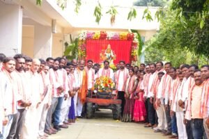 మూలవాగులో కొలువుదీరిన గౌరీదేవి!