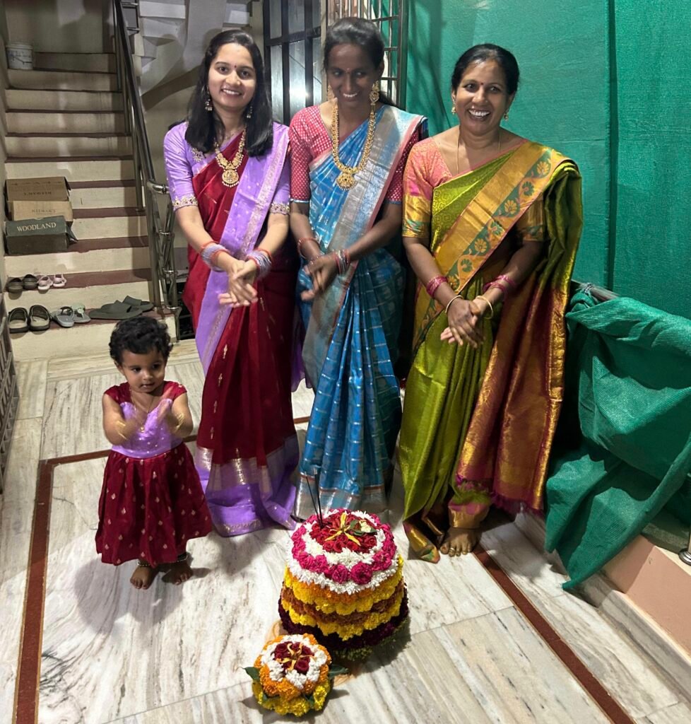 బతుకమ్మ సంబరాల్లో జూనియర్ సివిల్ జడ్జి