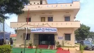 పోలీసులపై అసత్య ప్రచారం. ఇద్దరు విలేకరుల అరెస్ట్‌!