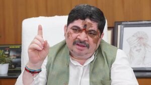 ఓటర్ల జాబితాపై బీజేపీకి మంత్రి పొన్నం కౌంటర్‌!